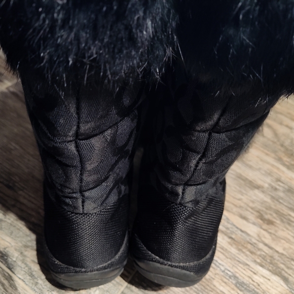 Coach JEANIE Rabbit fur , Waterproof Boots. Excellent Condition sz 6.5 Black - Picture 8 of 11